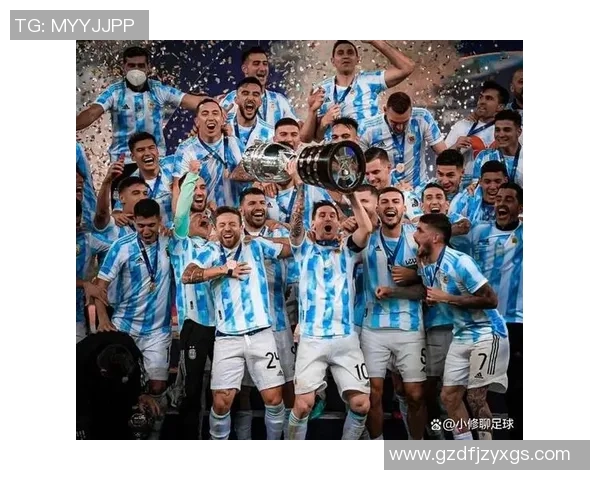 盘点世界足坛五十位传奇巨星的辉煌故事与非凡成就