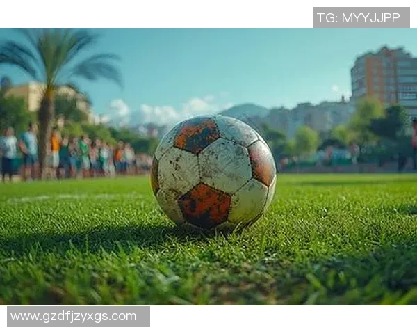 2016年绿茵场上闪耀的现役足球巨星风采与巅峰对决